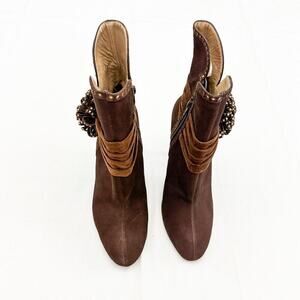 Beverly Feldman Leather Pointy Toe Booties Floral Accent Size 9.5 NWOB